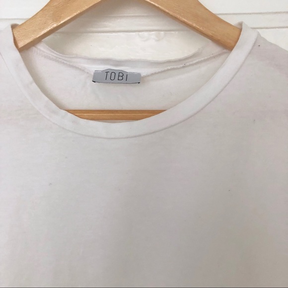 Tobi "Blank Slate" white crop tee rolled sleeves - Picture 3 of 5